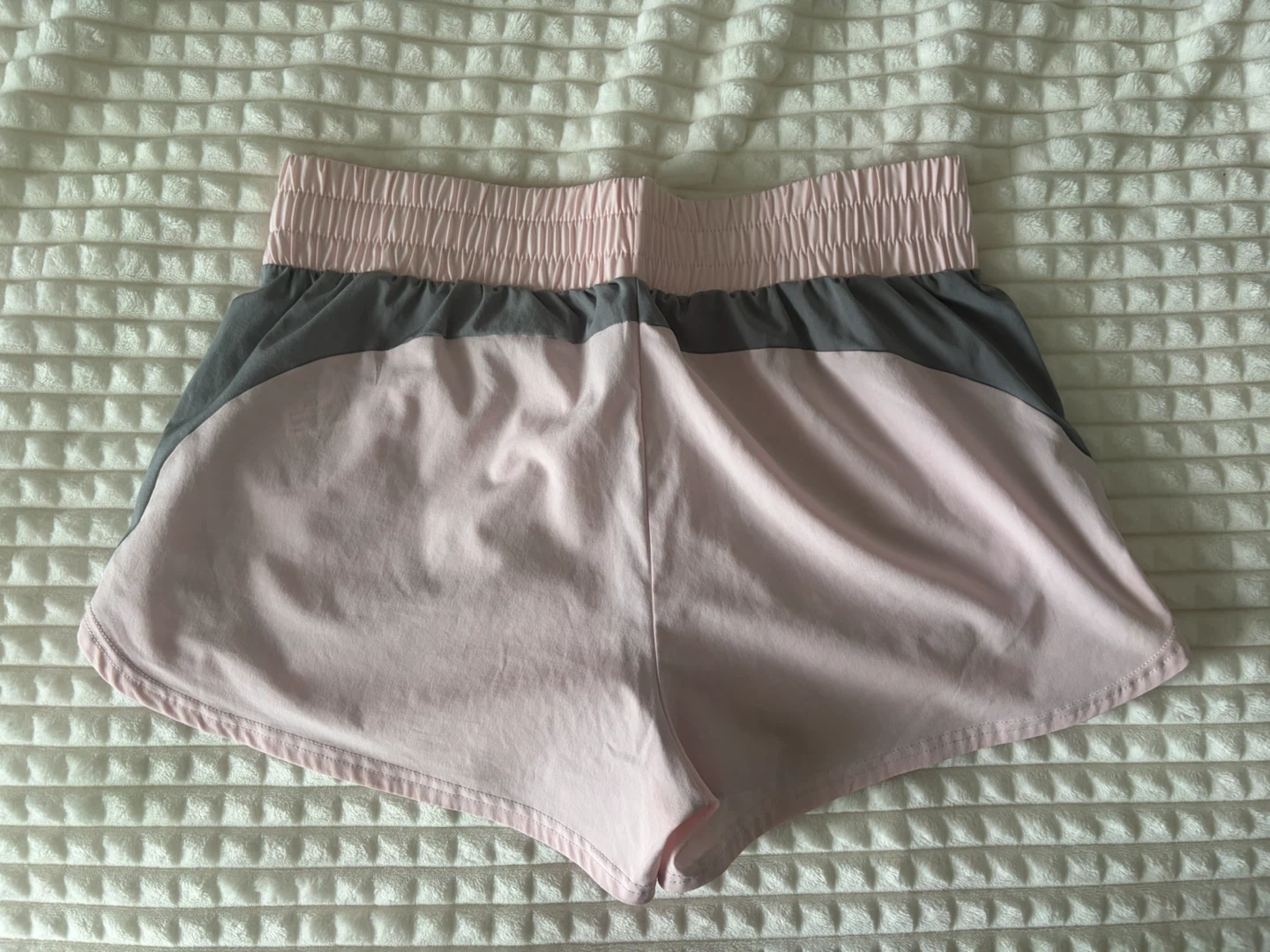 GapFit Women's Running Shorts Size M - photo 2