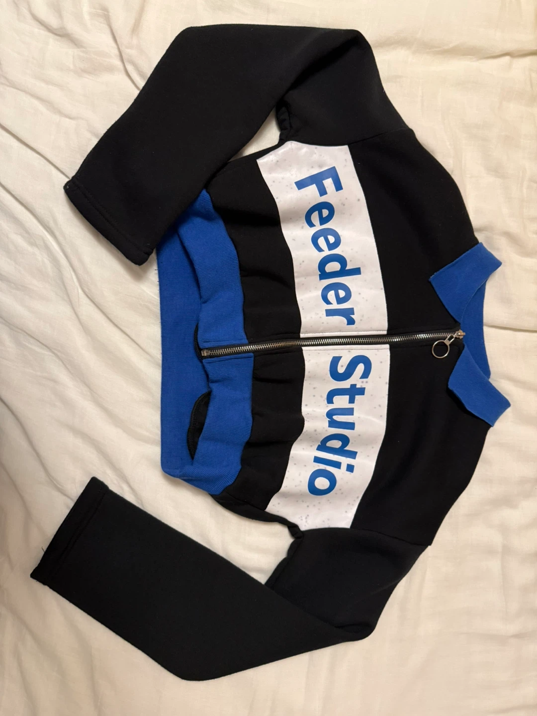 Cropped zip up
