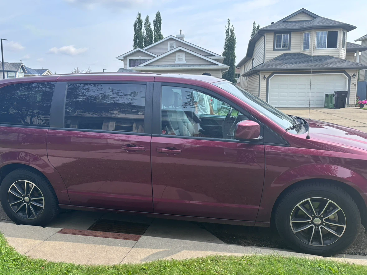 Dodge GY Grand Caravan Burgundy - photo 2