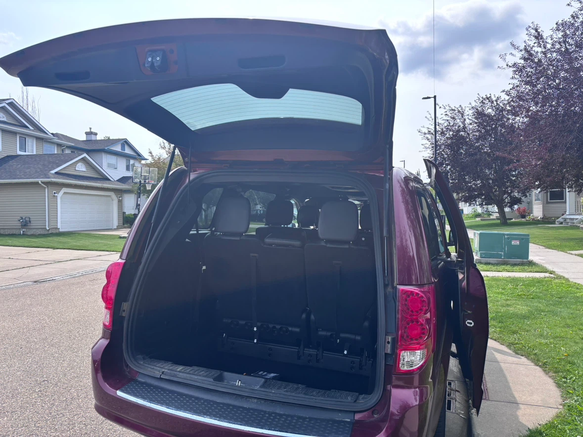 Dodge GY Grand Caravan Burgundy - photo 3
