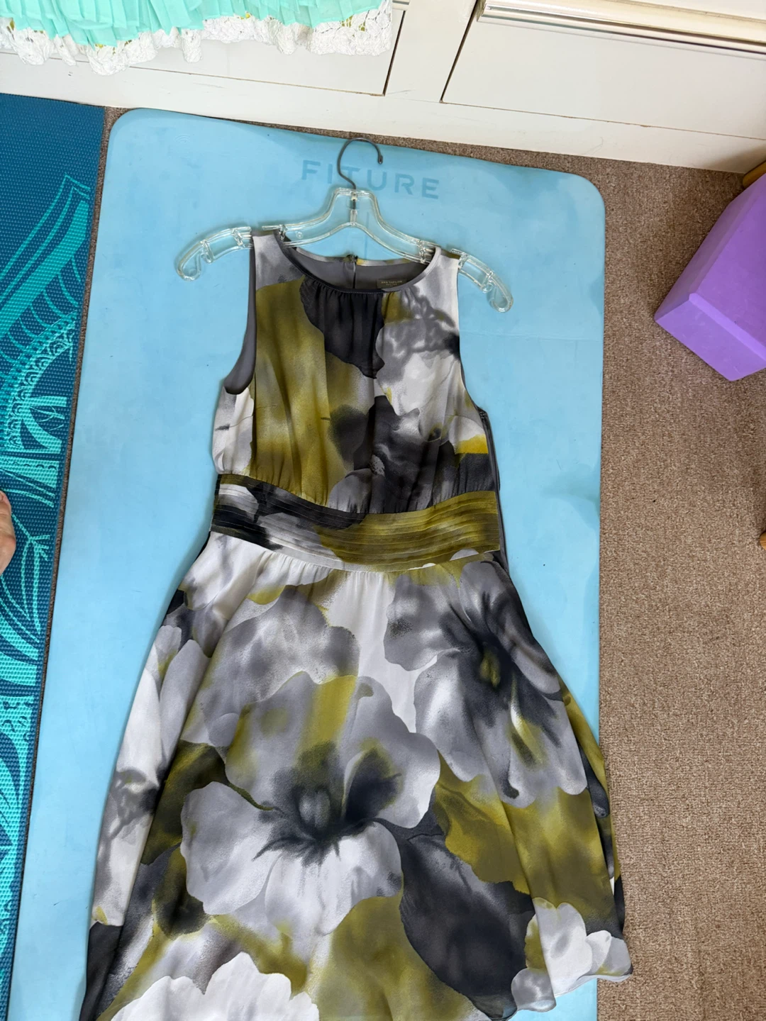 Ann Taylor Petite Dress Size 8