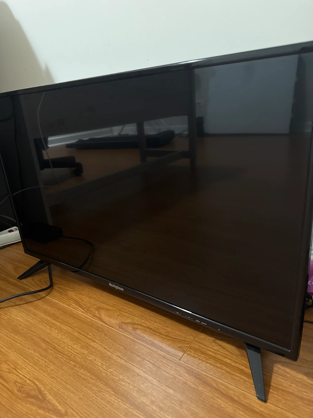Westinghouse 32" HD Smart TV