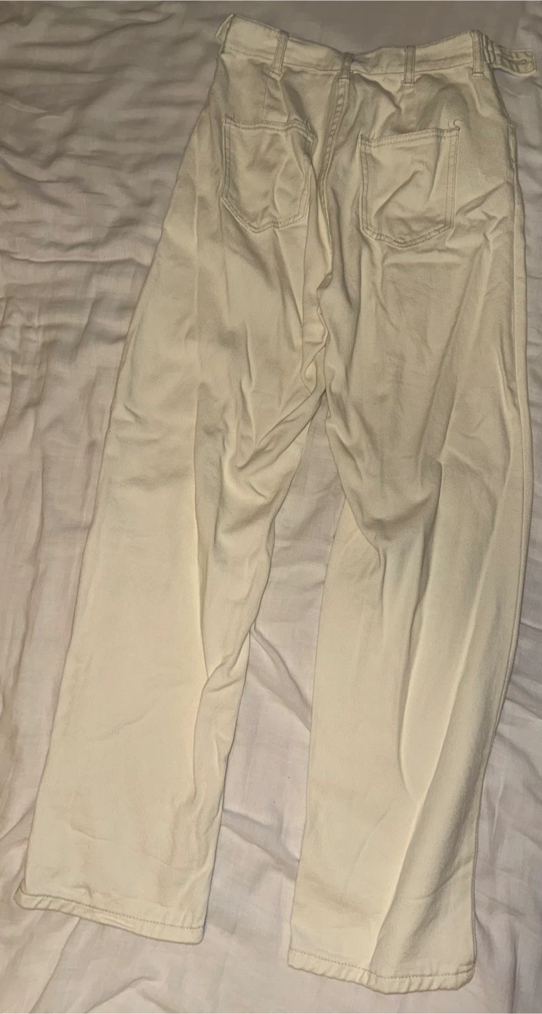 YesStyle off white jeans - photo 3