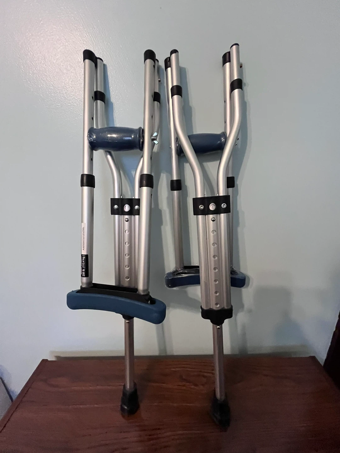 Carex Folding Aluminum Underarm Crutches