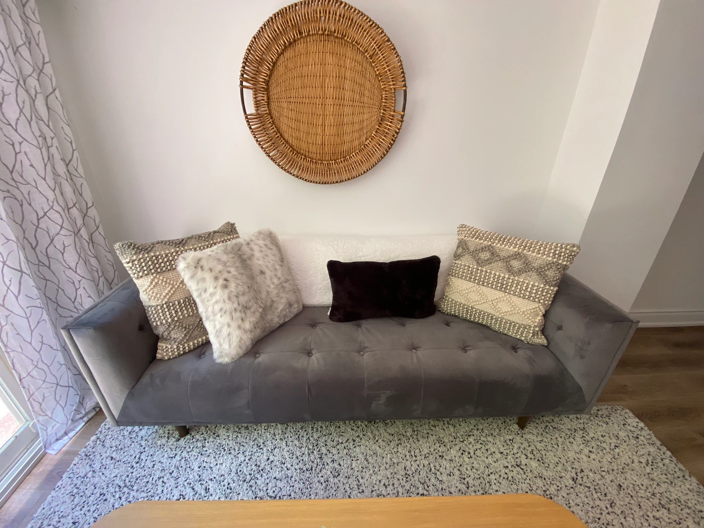 Immaculate Grey Velvet Tufted Sofa - photo 2