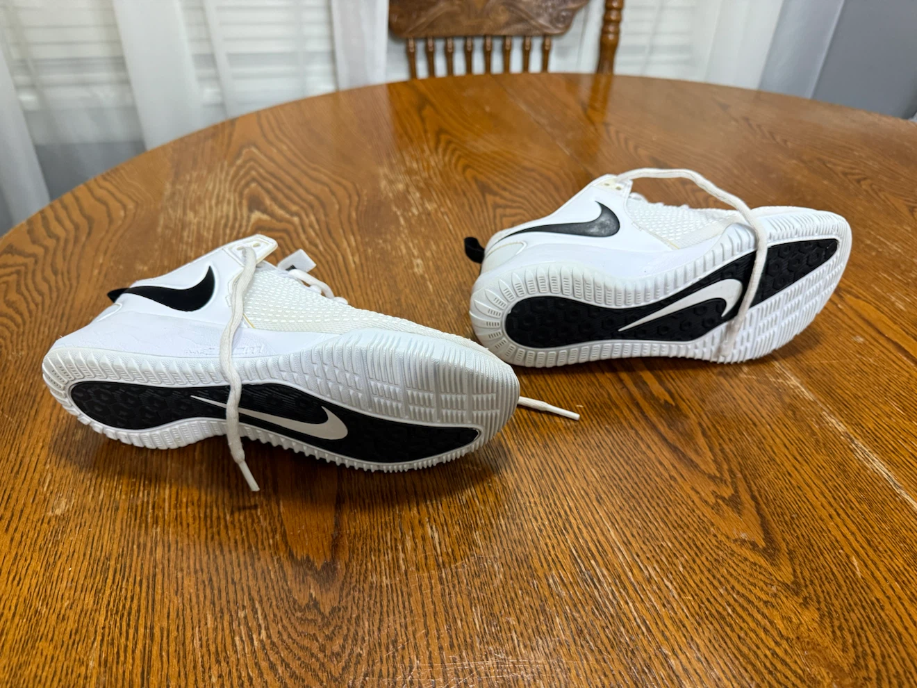 Nike White Volleyball Shoes - photo 4