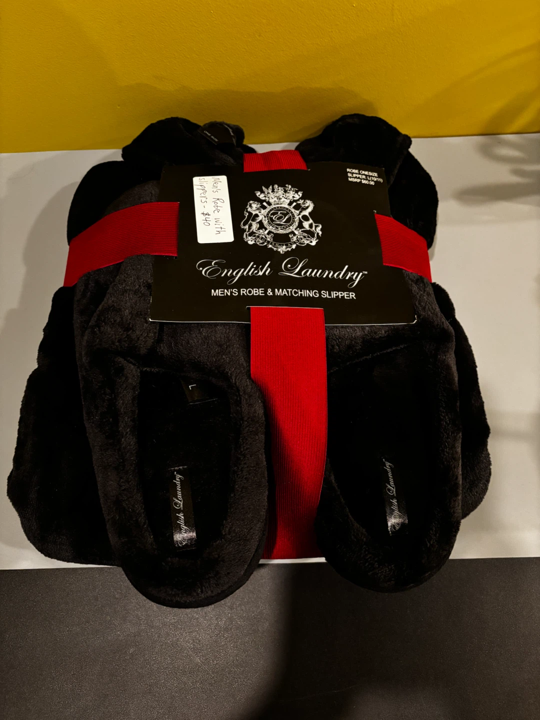 English Laundry Robe and Slippers Set - photo 2