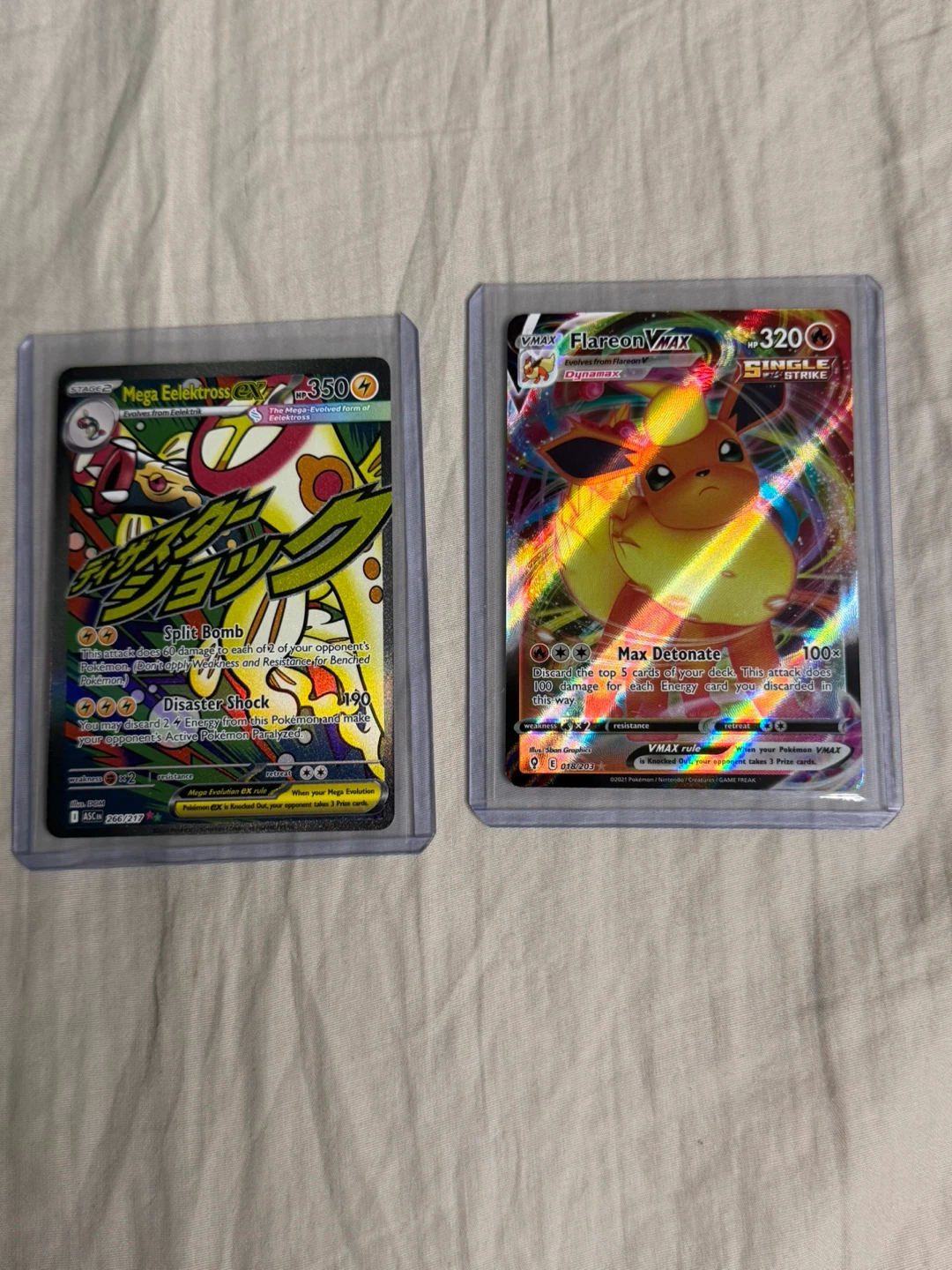 Pokemon Flareon VMAX , Mega Eelektross EX