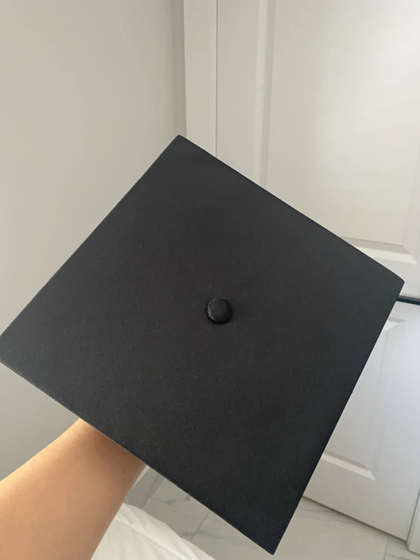 Gaspard Graduation Cap - Black