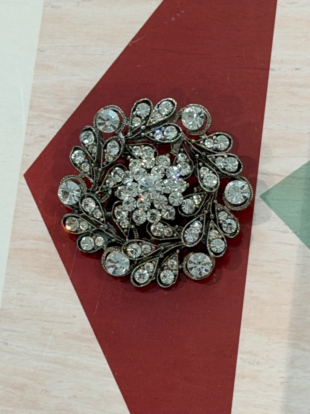 VINTAGE GORGEOUS LARGE CLEAR RHINESTONE 3D BROOCH/ PIN - photo 3