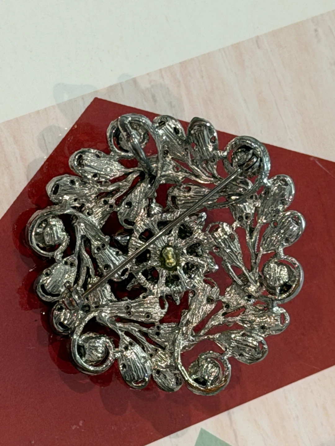 VINTAGE GORGEOUS LARGE CLEAR RHINESTONE 3D BROOCH/ PIN - photo 4