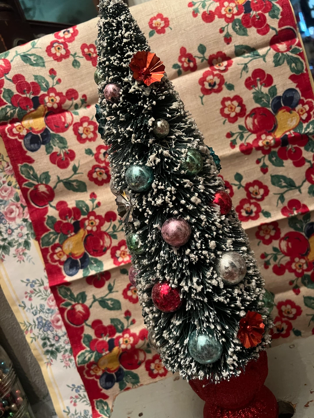 Bottle brush Christmas tree in vase
