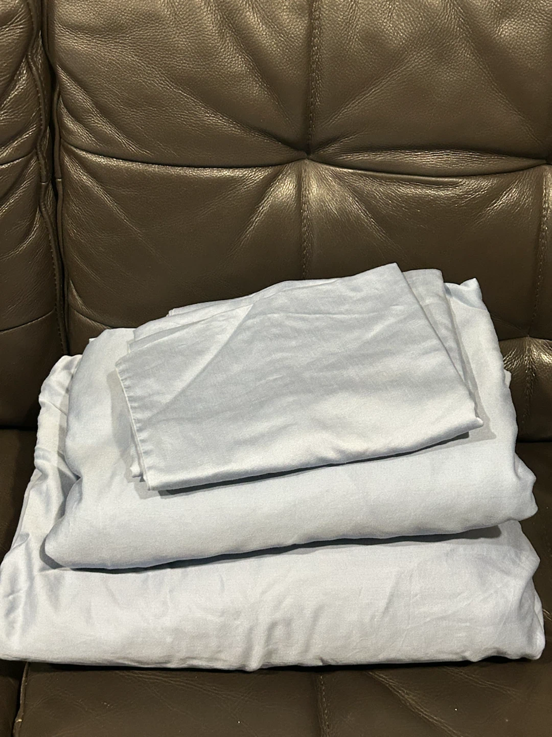 Blue Threshold brand twin sized bed sheets