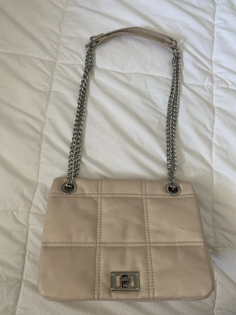 Quilted Chain Shoulder Bag