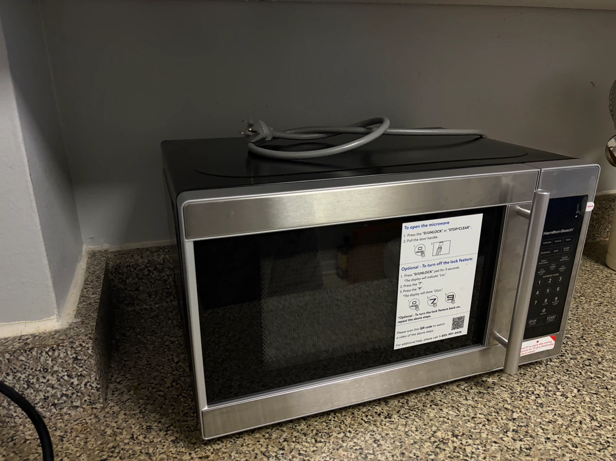 Hamilton Beach Microwave - photo 4
