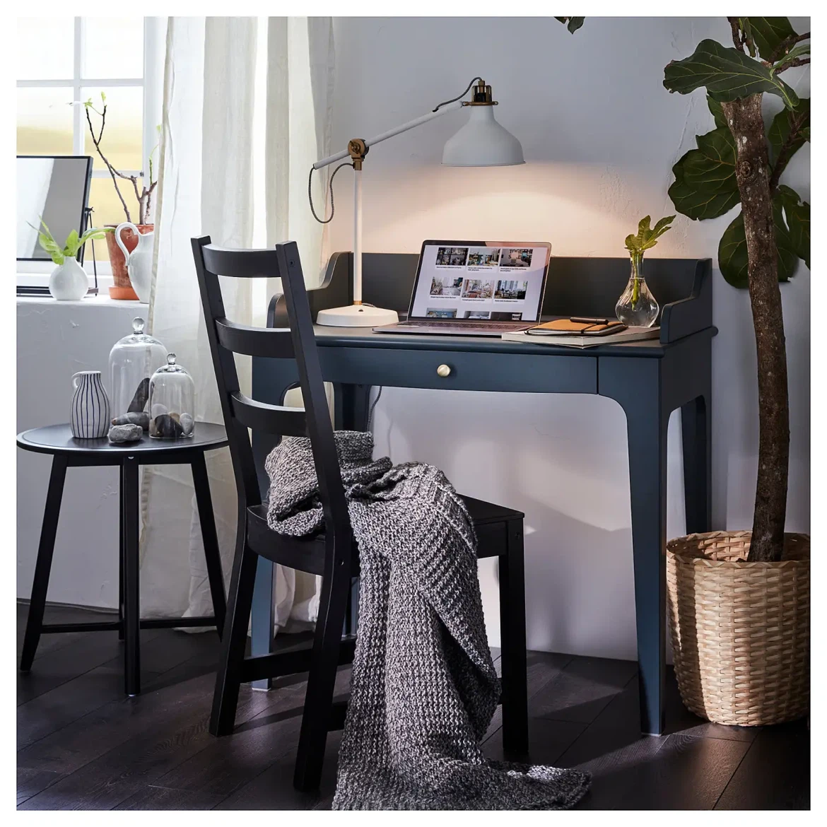 Sleek Ikea desk in dark green - photo 4