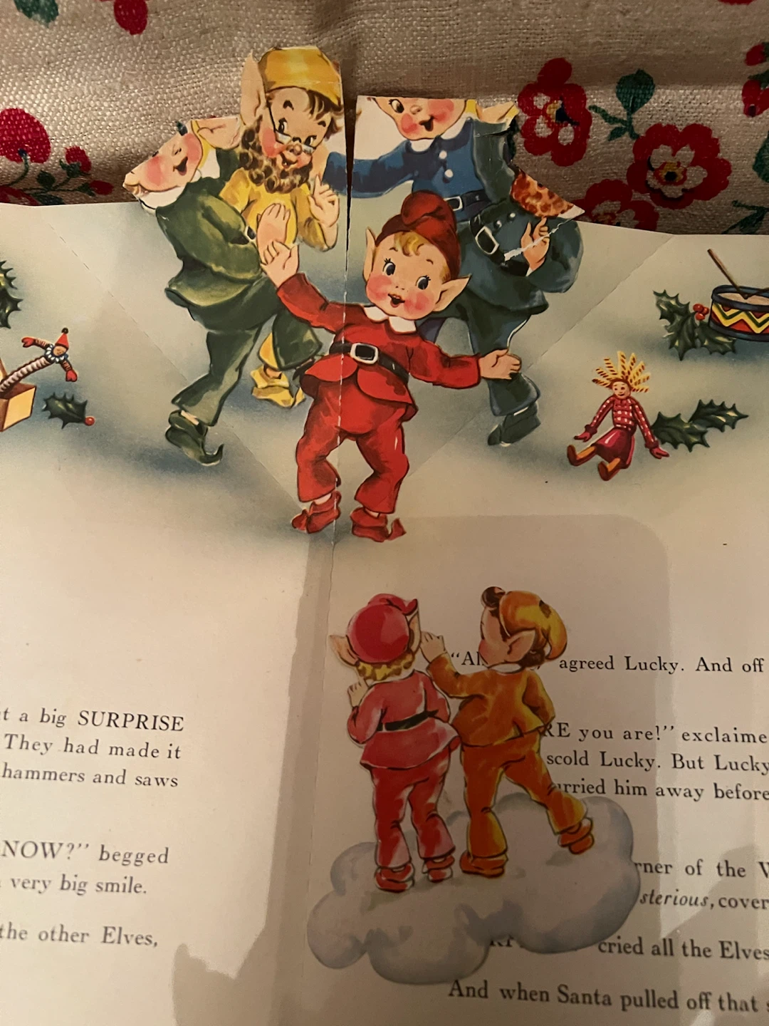 Vintage Christmas Santa book - photo 3