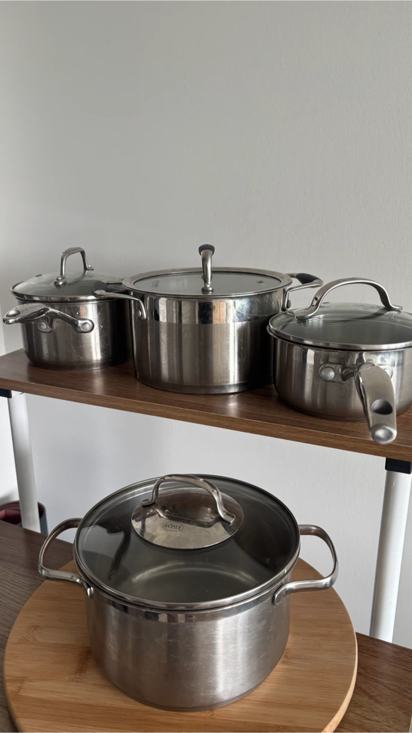 StainlessSteel Pots with Lids