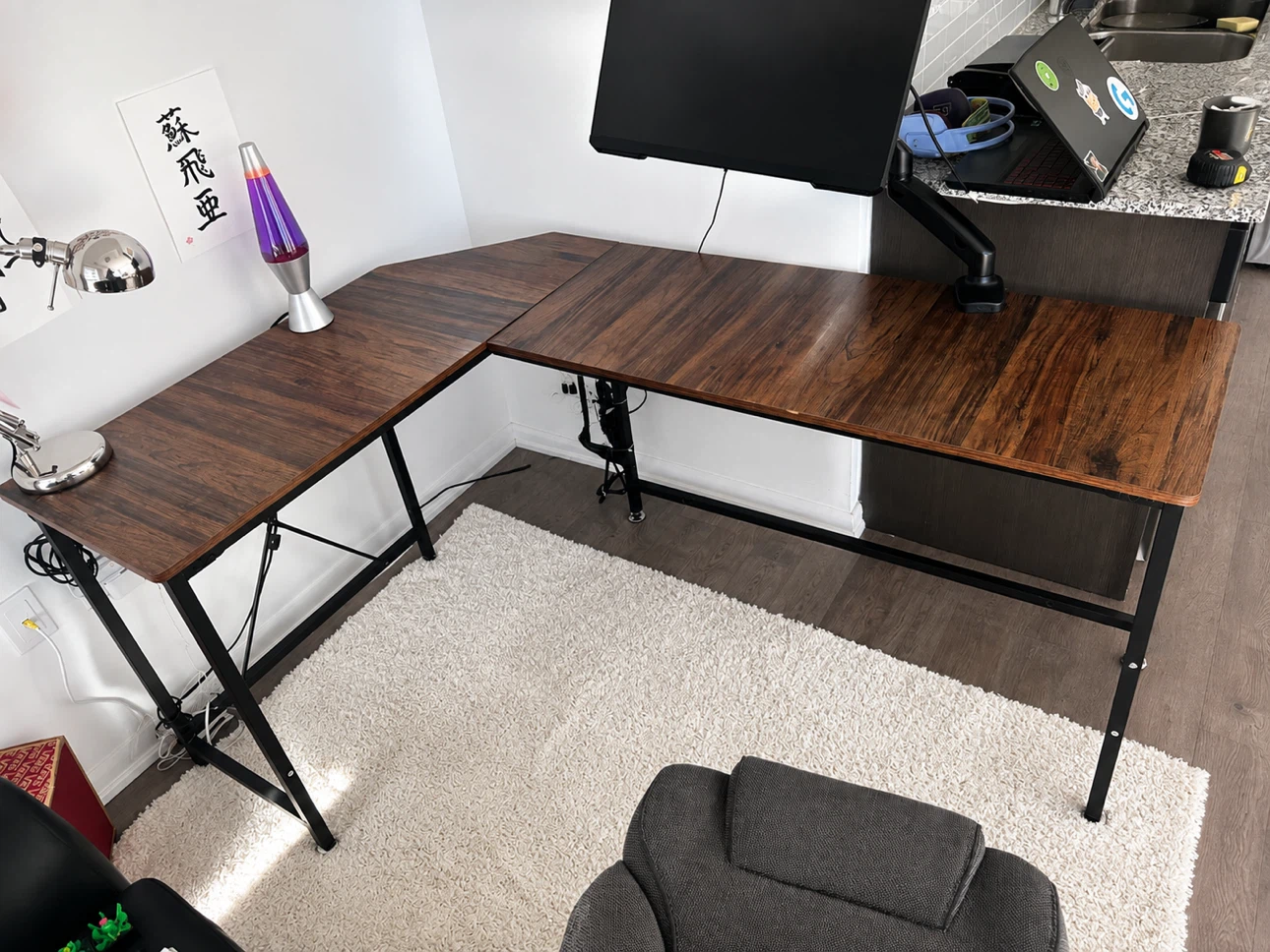 Computer desk