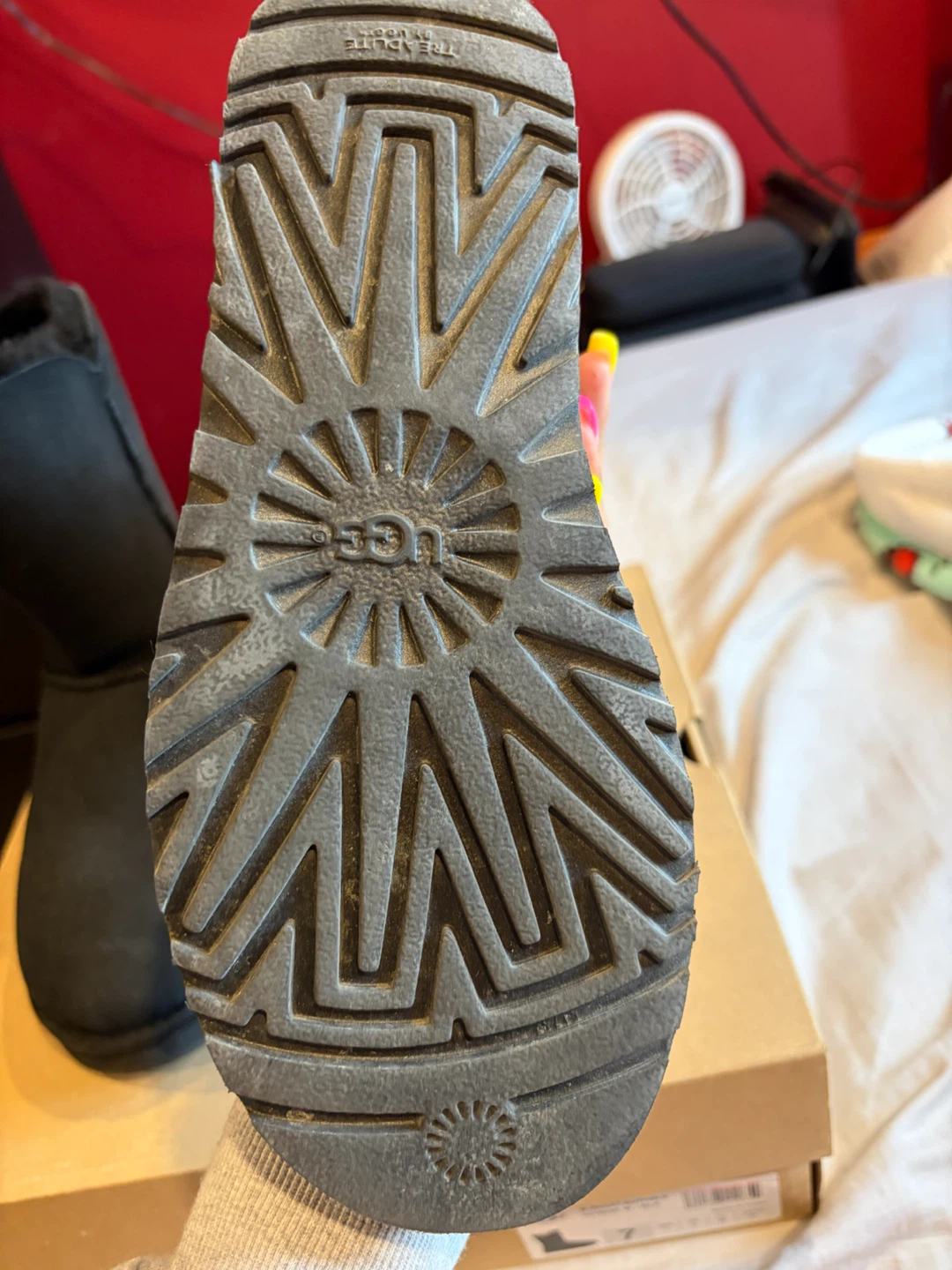 UGG W Bailey Button II Boots - Black - photo 4