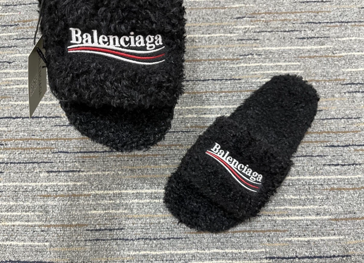 Balenciaga Black Fuzzy Slides - Size 45 - photo 3