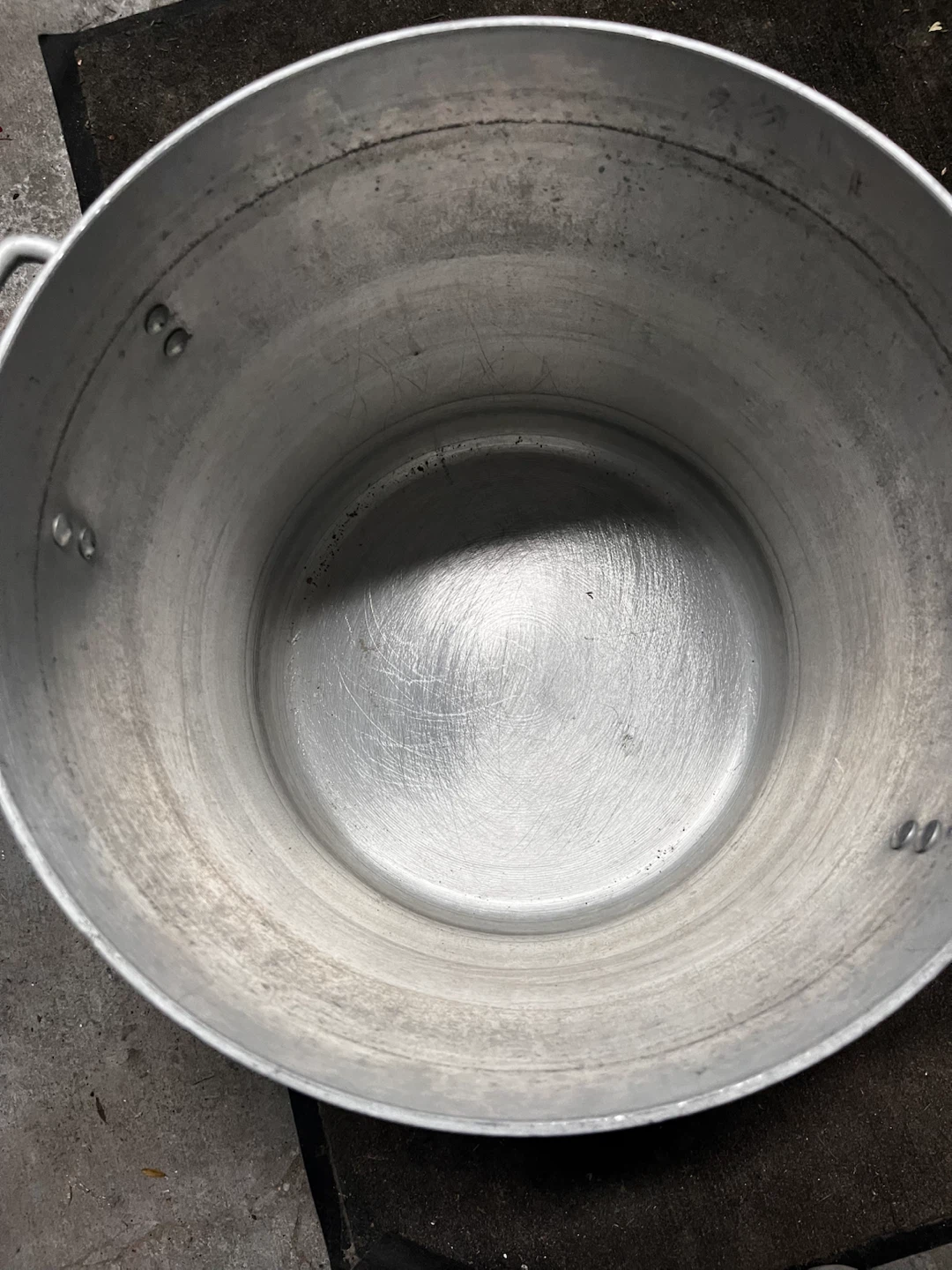 Large Aluminum Stock Pot