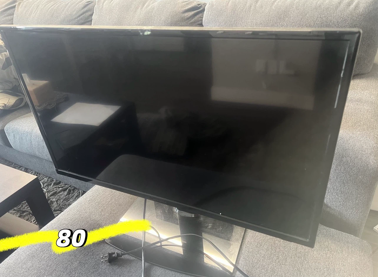 Insignia TV with Stand - photo 2