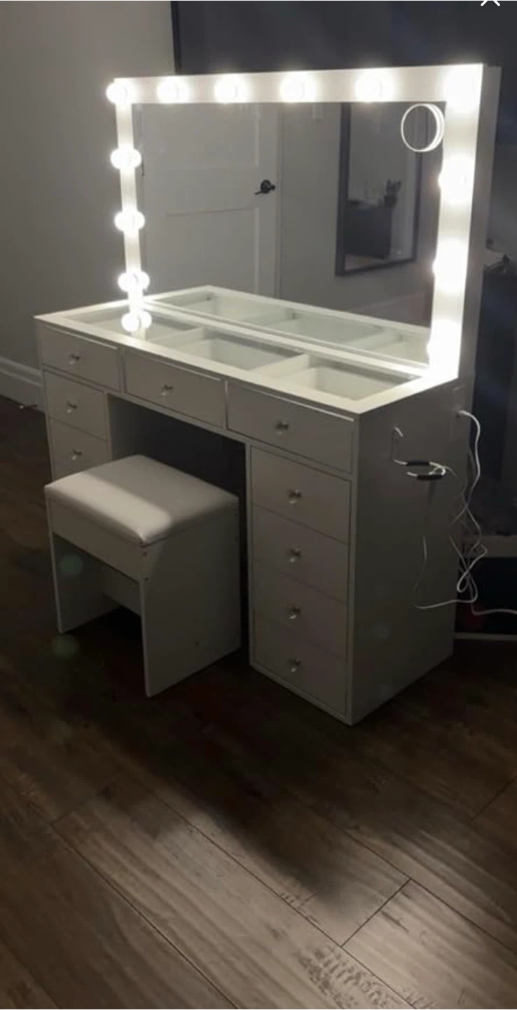 Hollywood Vanity Mirror Makeup Desk with Lights and Stool