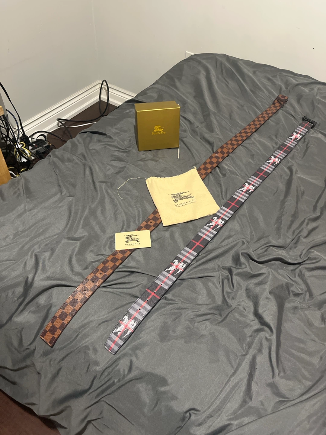 Burberry Belt Set with Box - photo 2