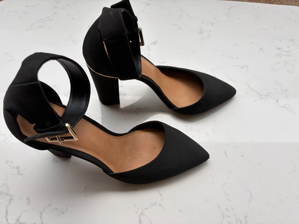 Black Ankle Strap Heels Size 8