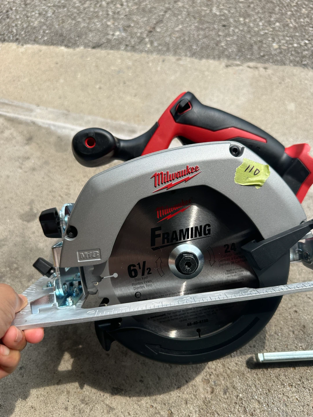 Milwaukee 6-1/2" Circular Saw - photo 2