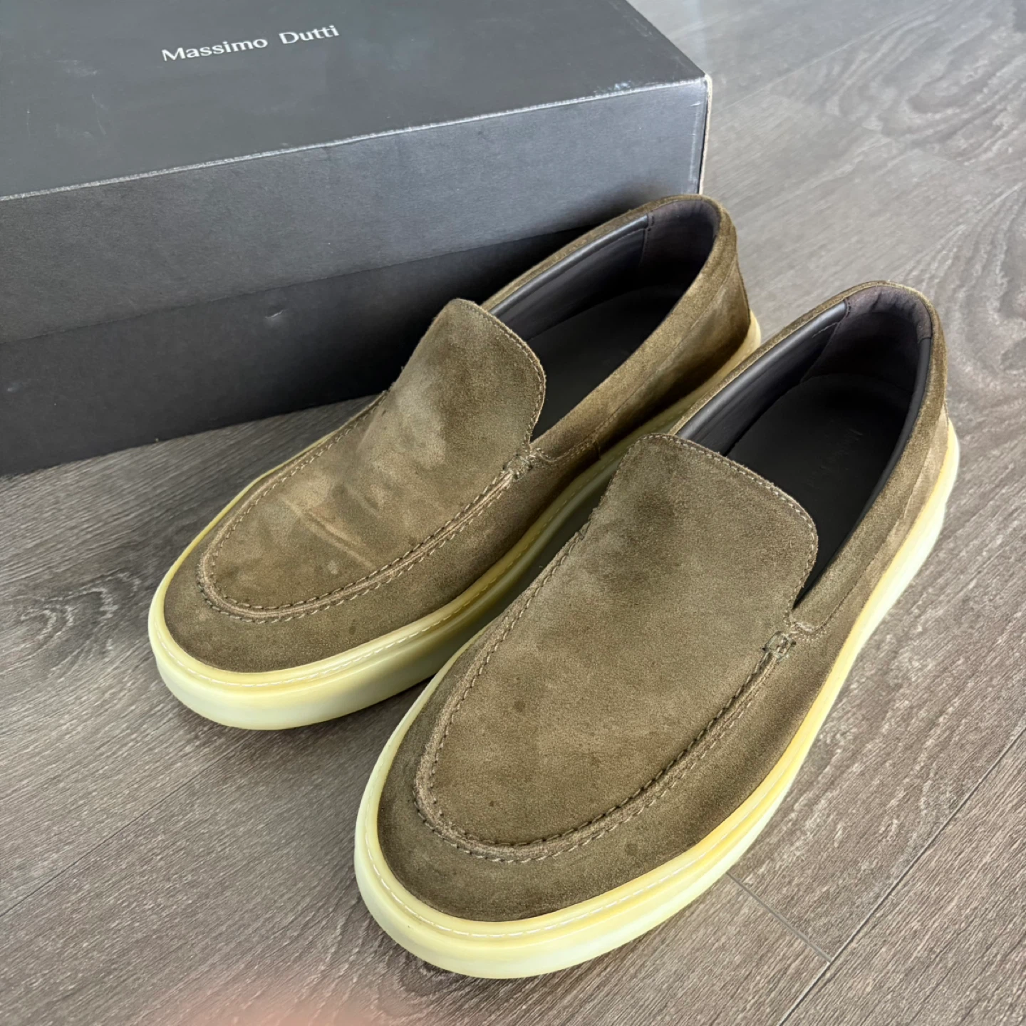 Massimo Dutti Suede Moccasin (Slip-On Shoes) - US 10