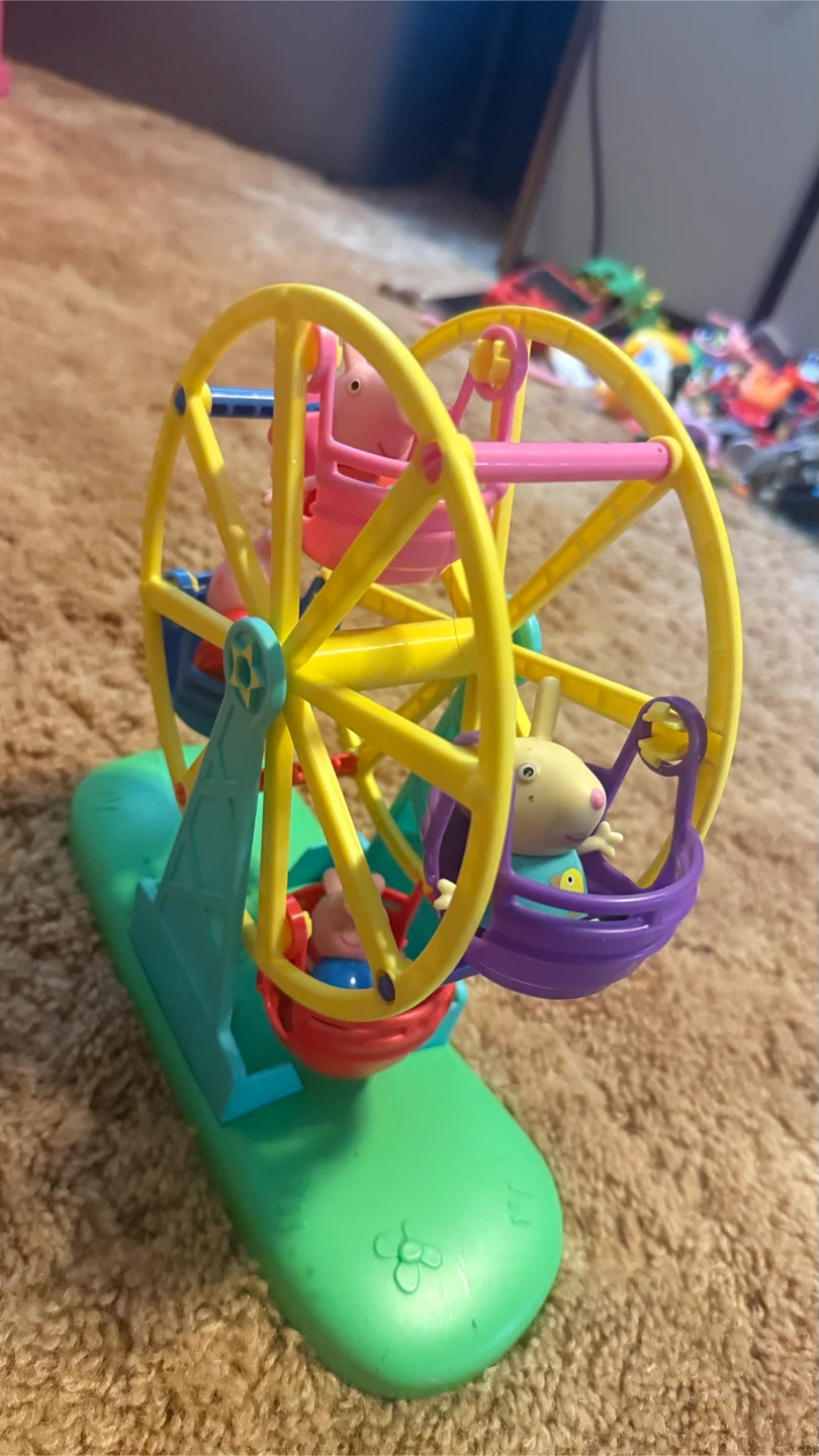 Peppa Pig Ferris Wheel Toy with Figures set check more pictures
