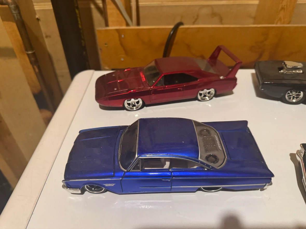 Diecast Muscle Cars. 1/24th scale. $20 each - photo 3