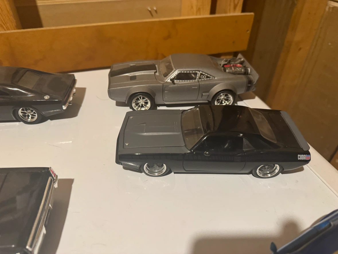 Diecast Muscle Cars. 1/24th scale. $20 each - photo 5