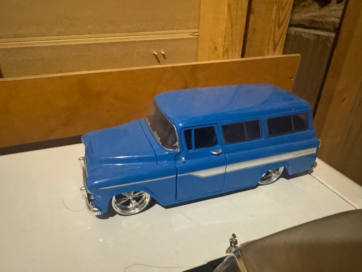 Diecast Cars. 1/24th scale. $20 each - photo 2