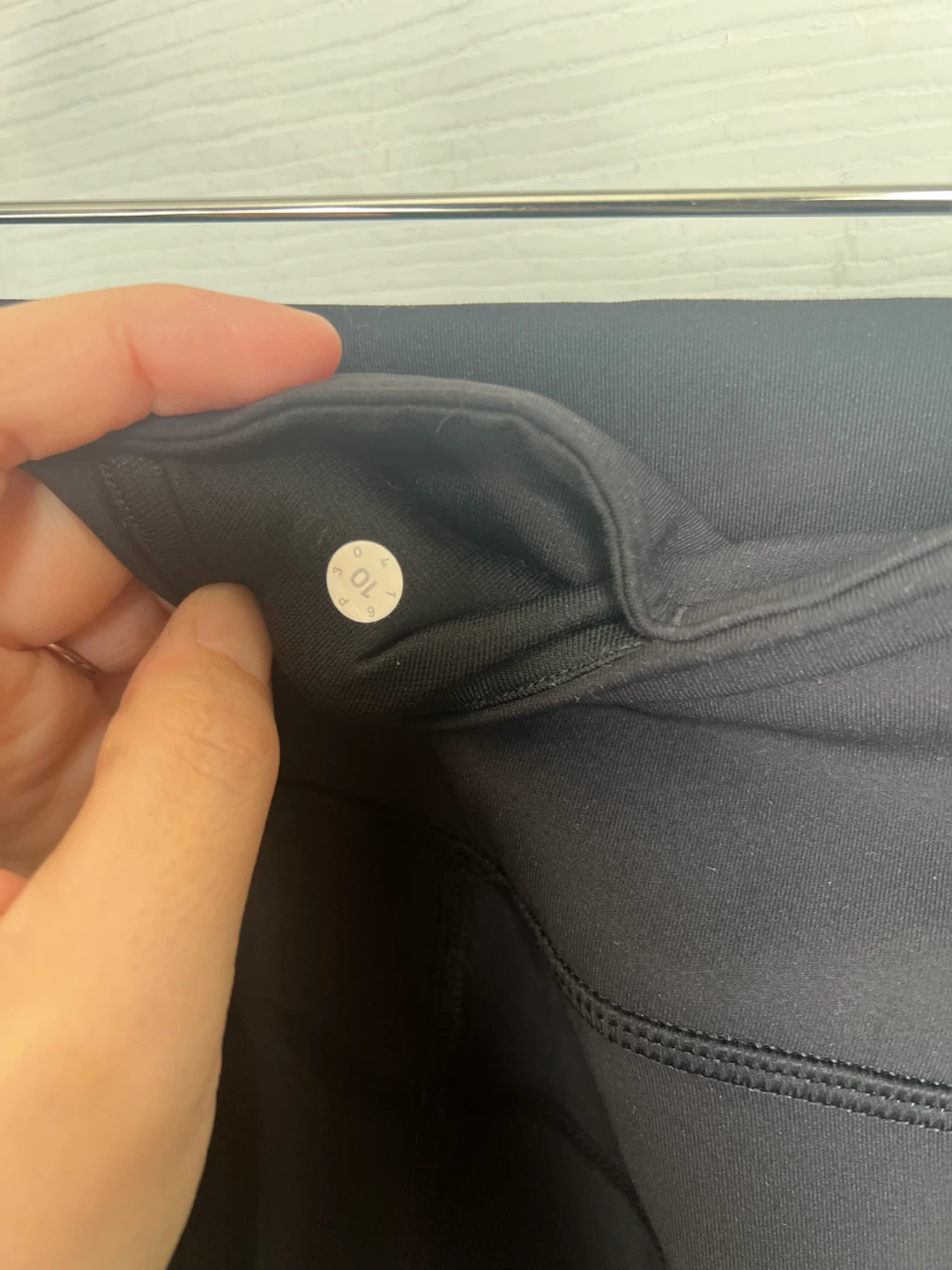 Lululemon Black Mesh Leggings size 10 - photo 4