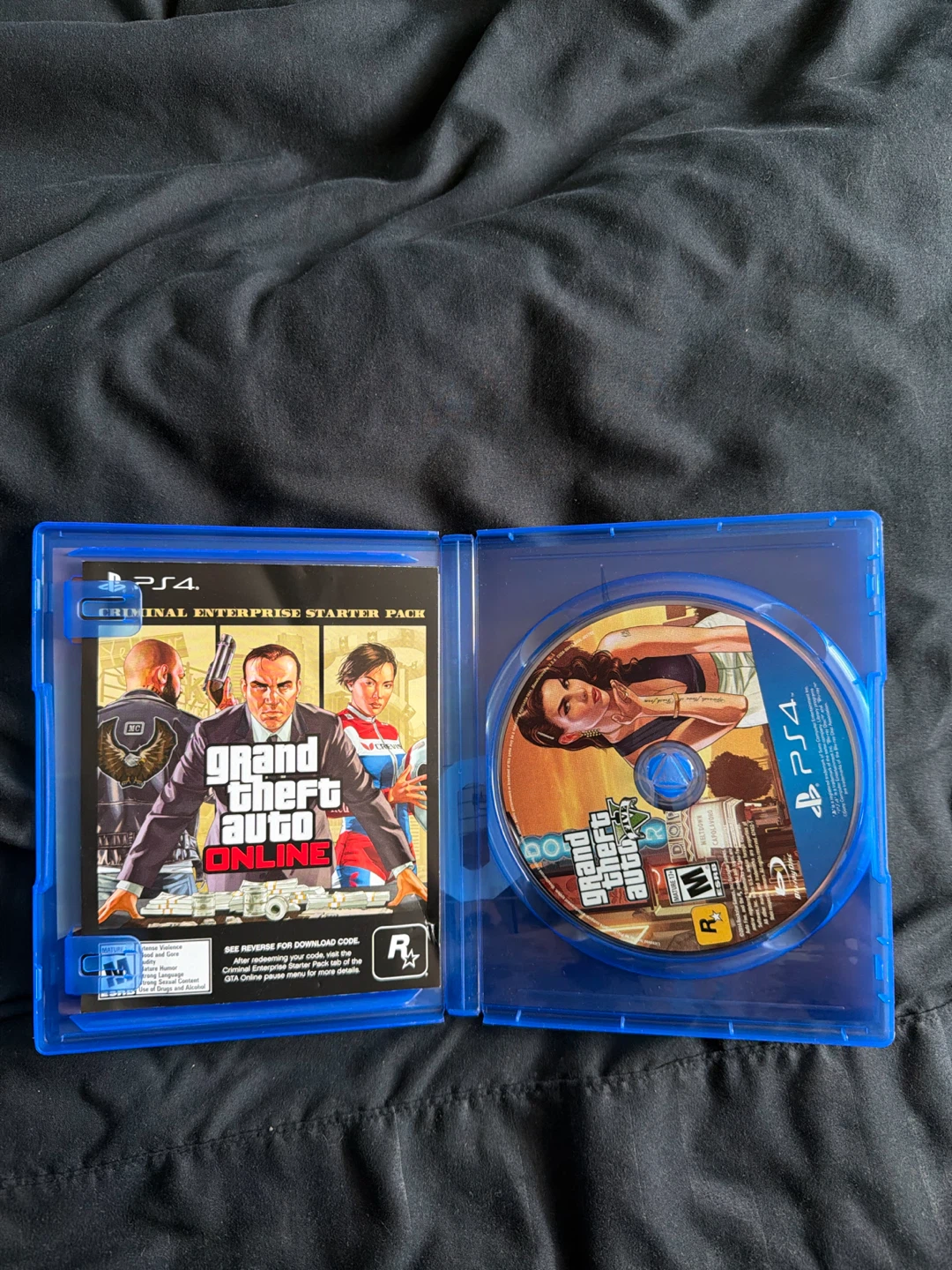 Grand Theft Auto V Premium Edition PS4 - photo 2