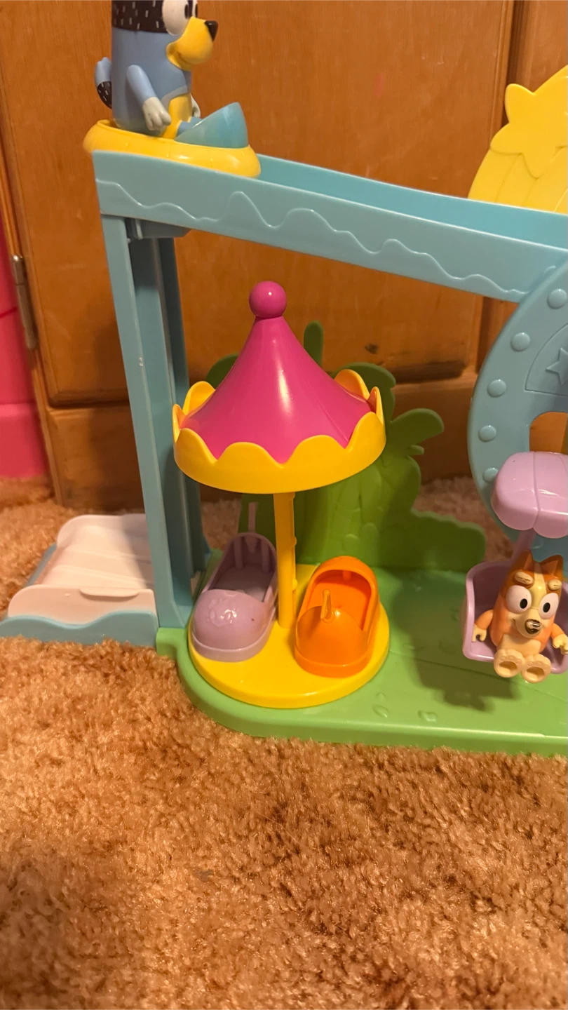 Bluey Ferris Wheel Playset check more photos - photo 4