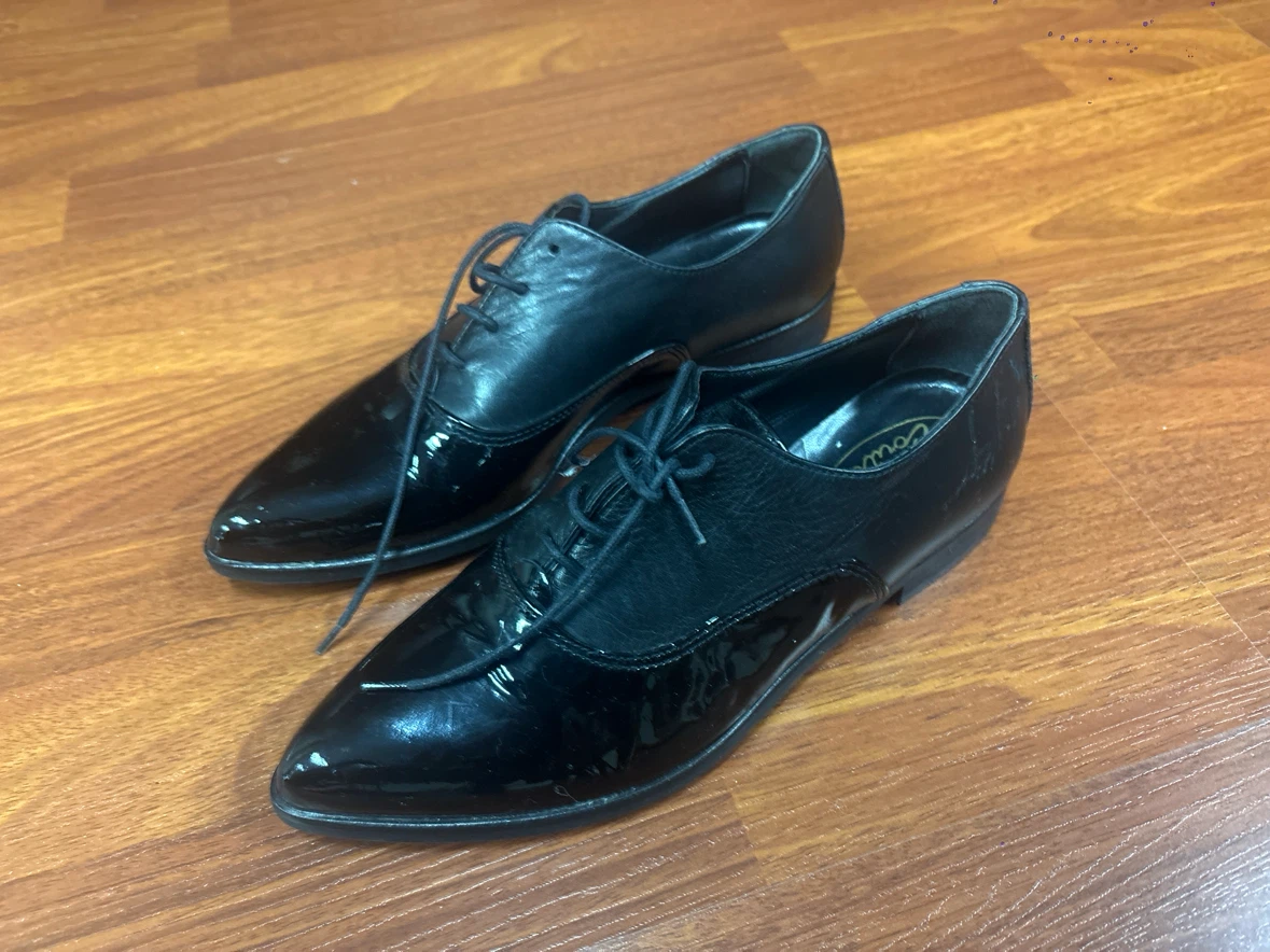 Browns Couture Women's Black Oxfords