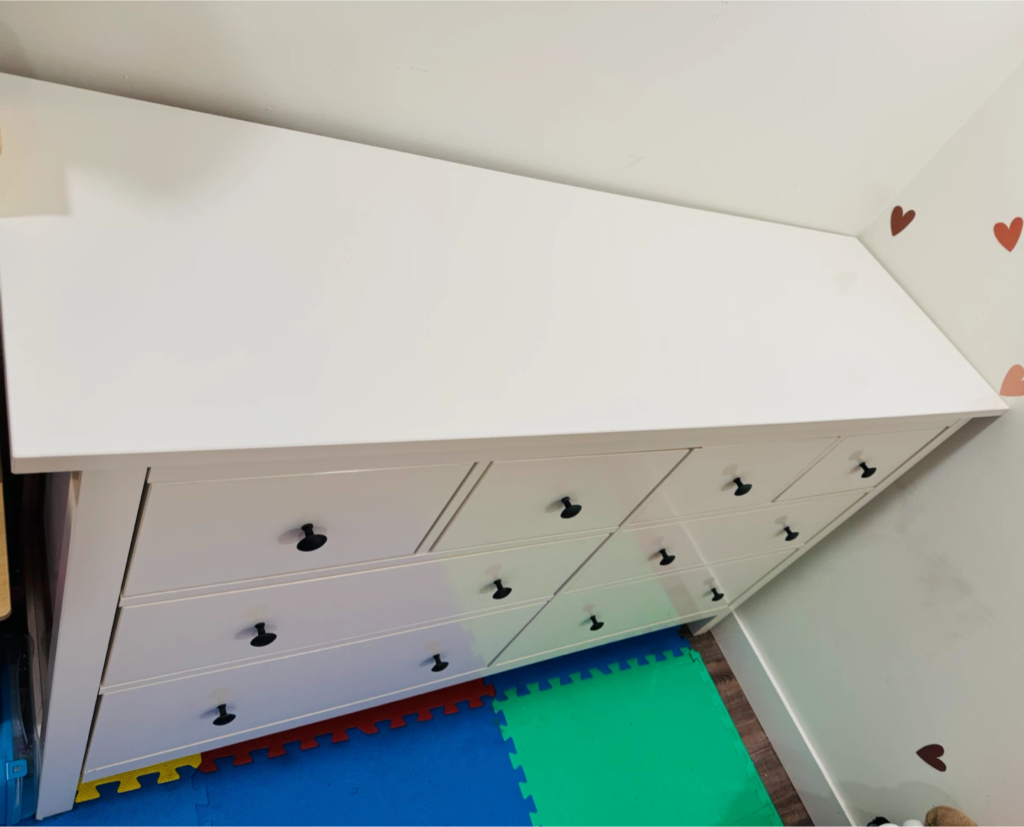 White 8-Drawer Dresser - photo 2