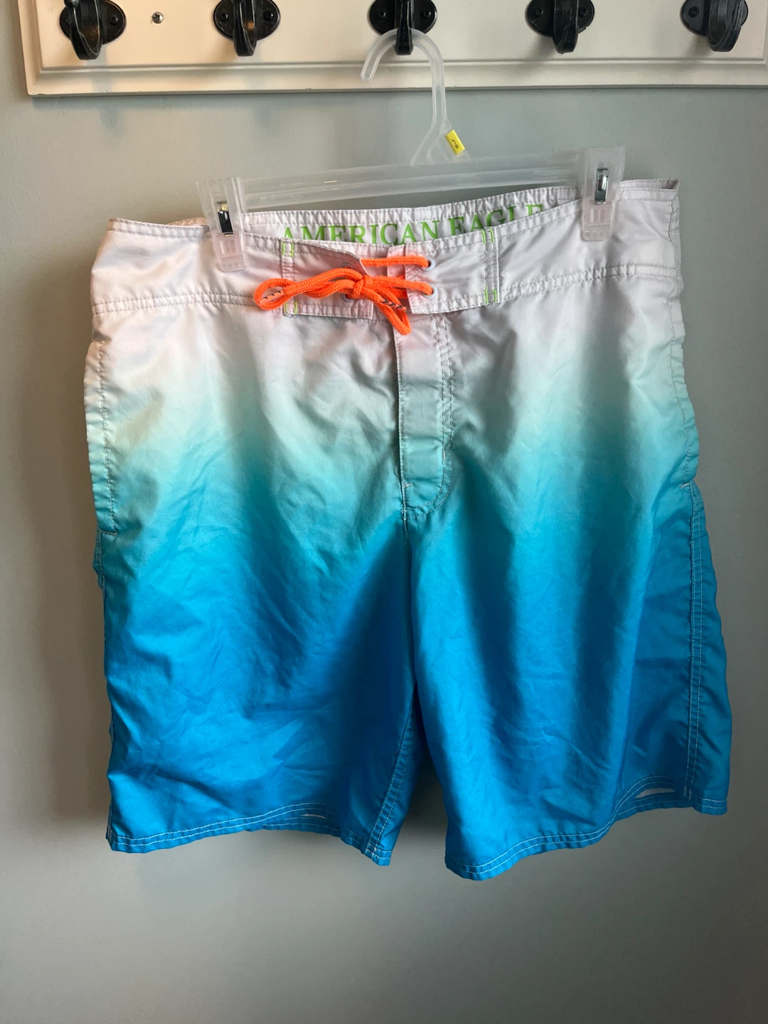 American Eagle Swim Trunks Size LG