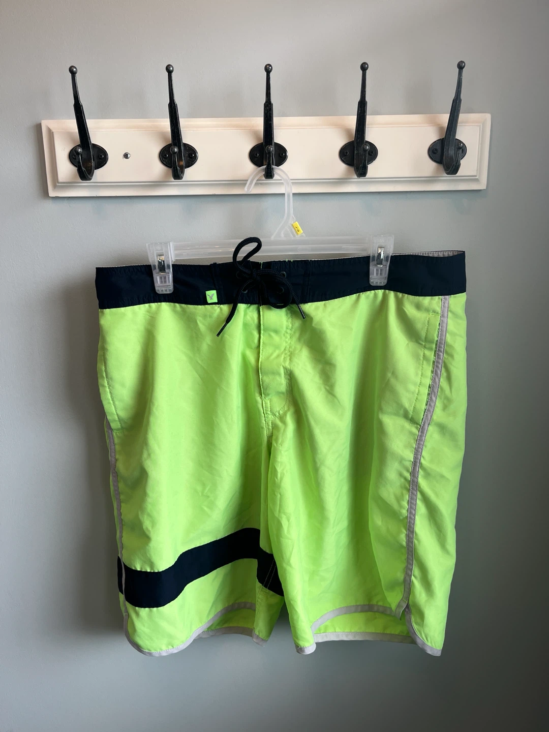 American Eagle Outfitters Men's Neon Board Shorts Size L