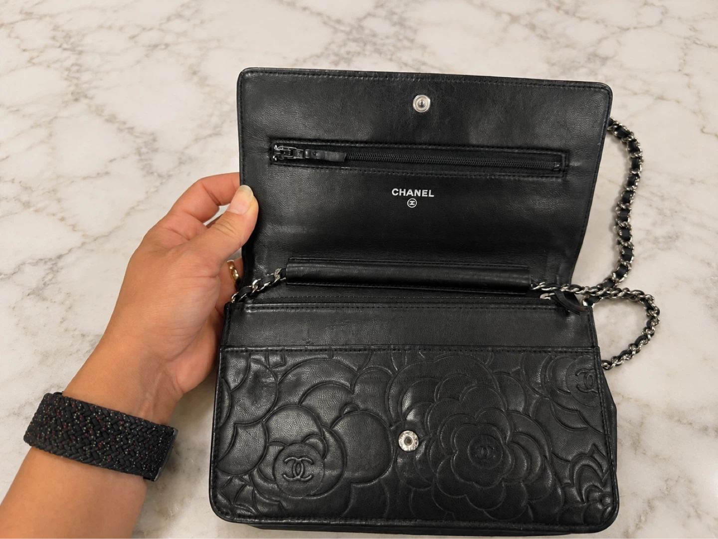 Chanel black crossbody bag - photo 3