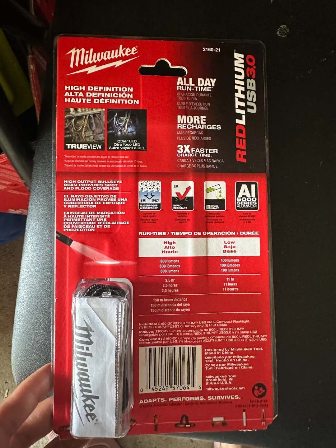 Milwaukee USB 800 Lumens Rechargeable Compact Flashlight - photo 2