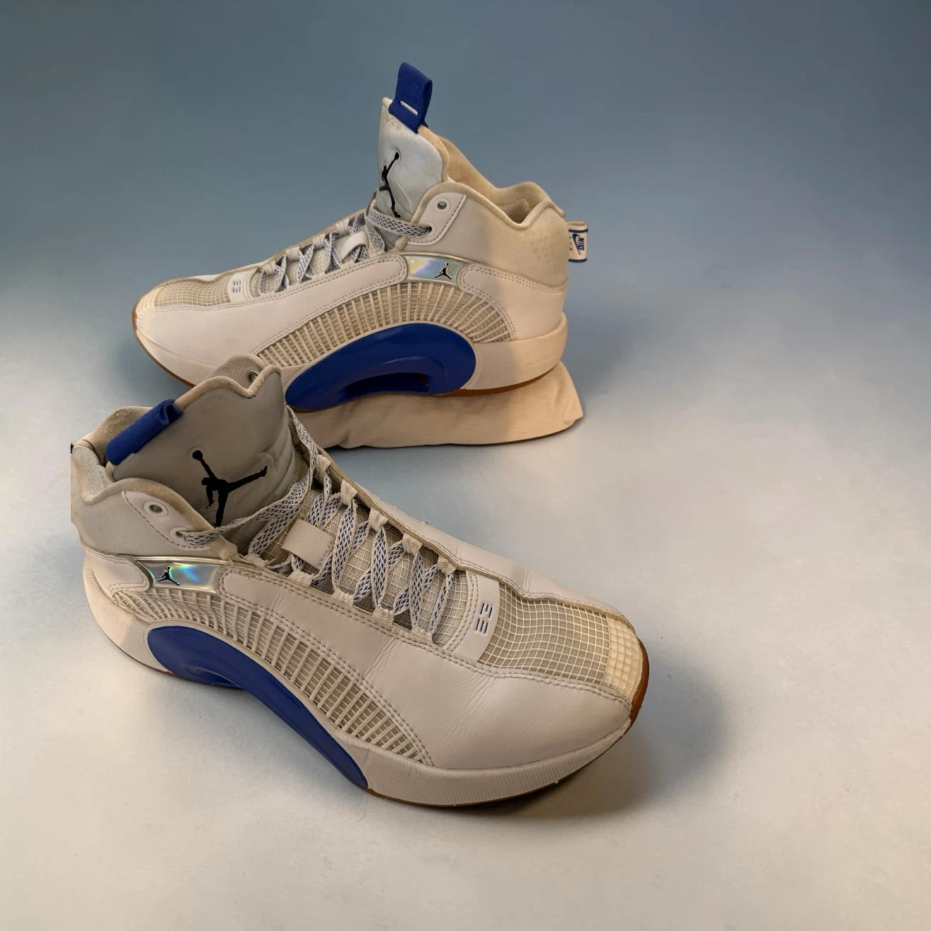 Men’s Jordan Air Zoom Basketball Shoes size 10US