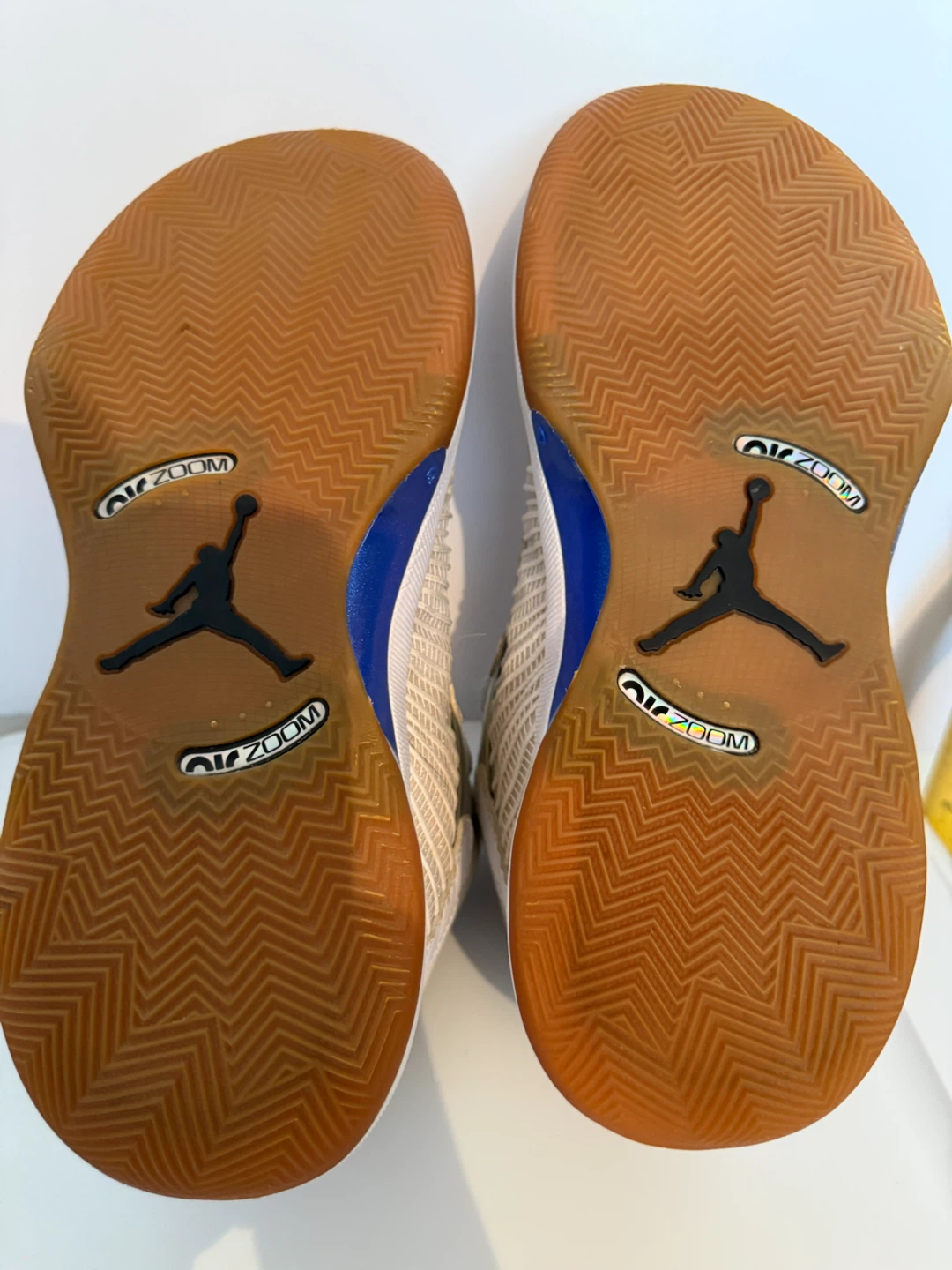 Men’s Jordan Air Zoom Basketball Shoes size 10US - photo 3