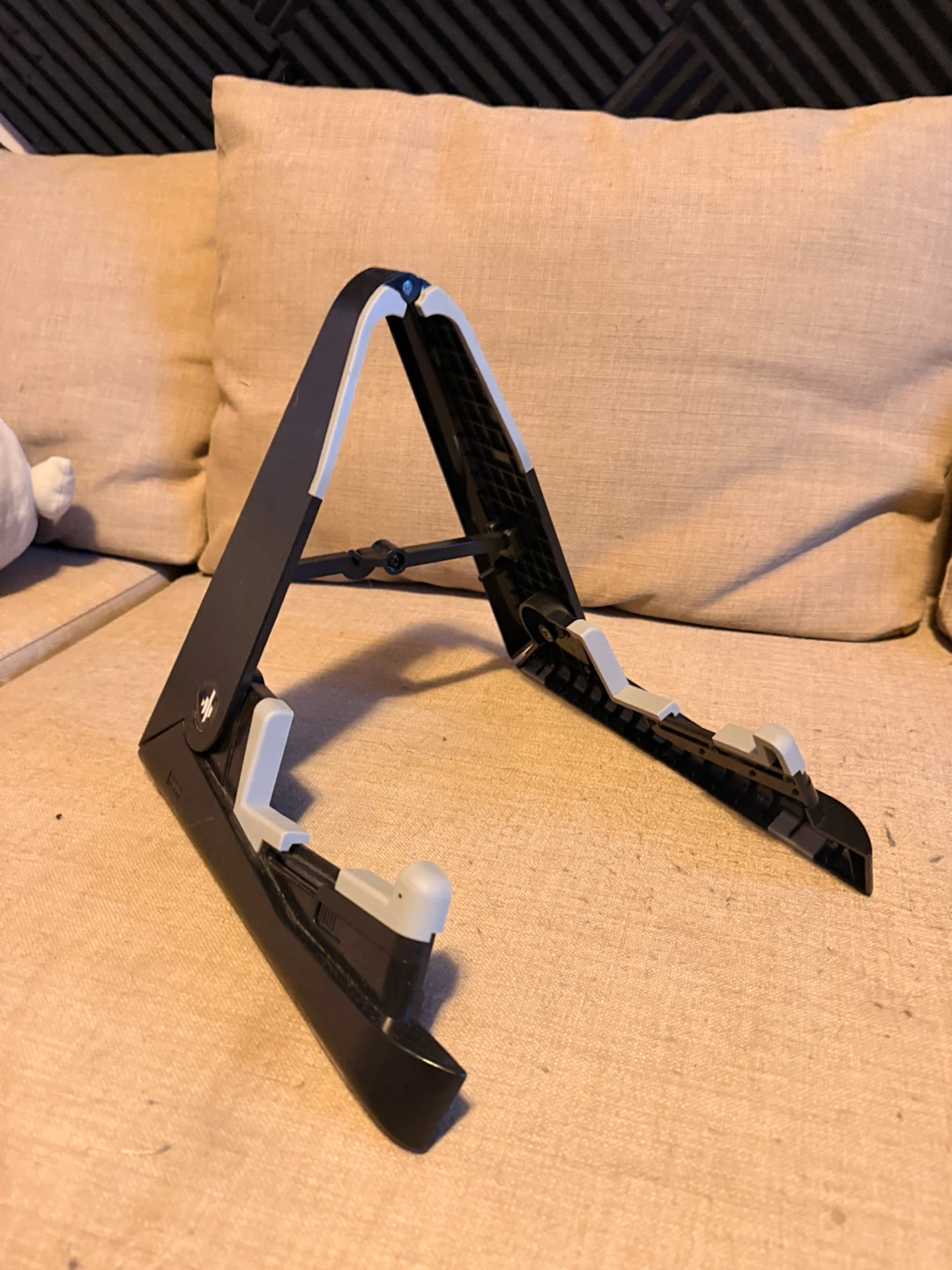 Folding Guitar Stand