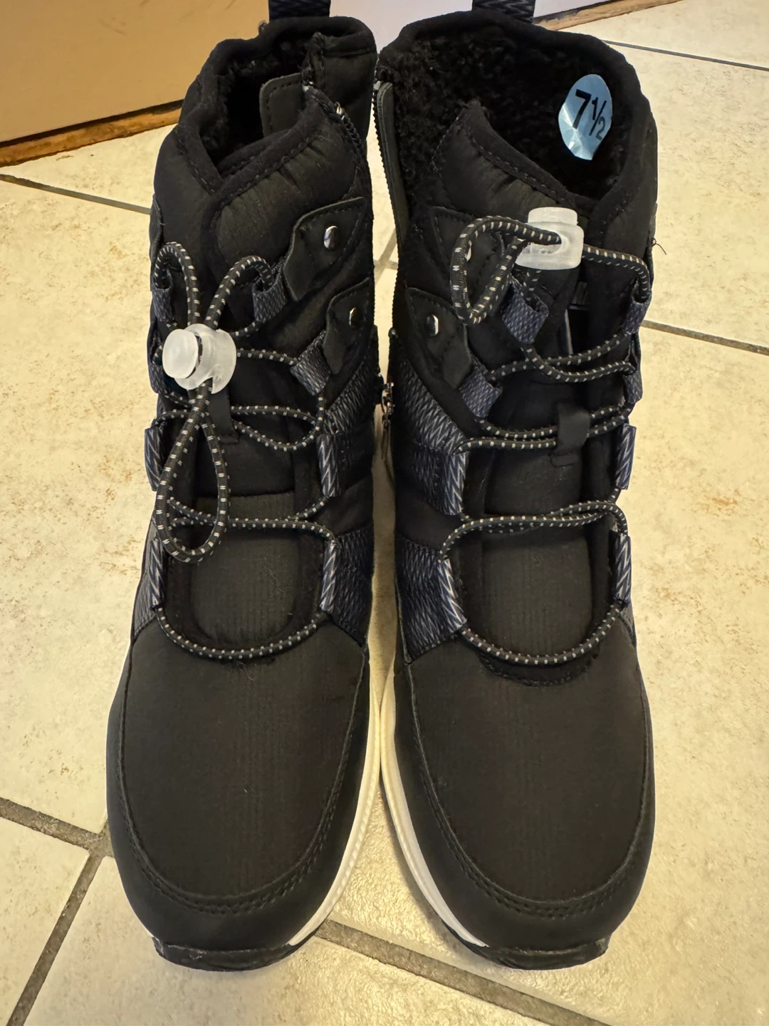 Khombu Women's Winter Boots Size 7.5 - photo 4