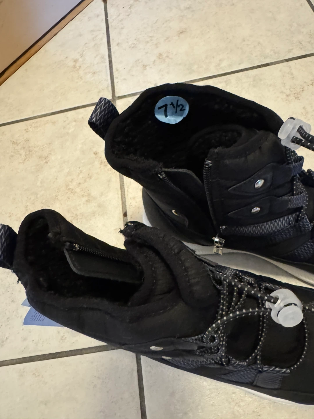 Khombu Women's Winter Boots Size 7.5 - photo 5